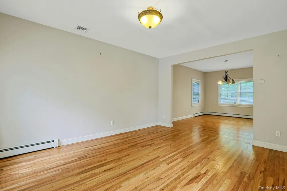 92 Scotland Hill Road Chestnut Ridge, NY 10977