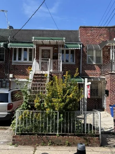 960 E 101st Street Brooklyn, NY 11236