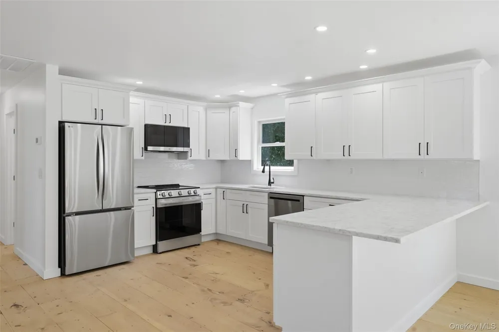 15 Amherst Road Red Hook, NY 12571