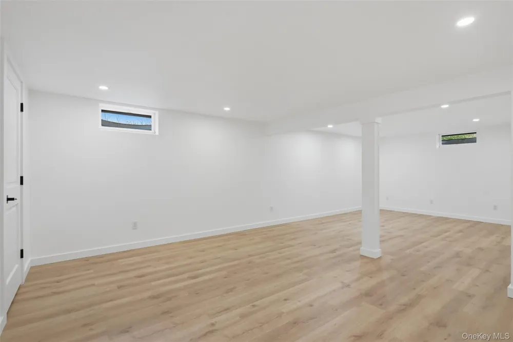 15 Amherst Road Red Hook, NY 12571