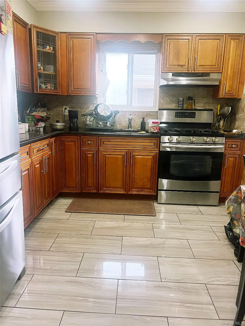 312 E Columbia Street Hempstead, NY 11550