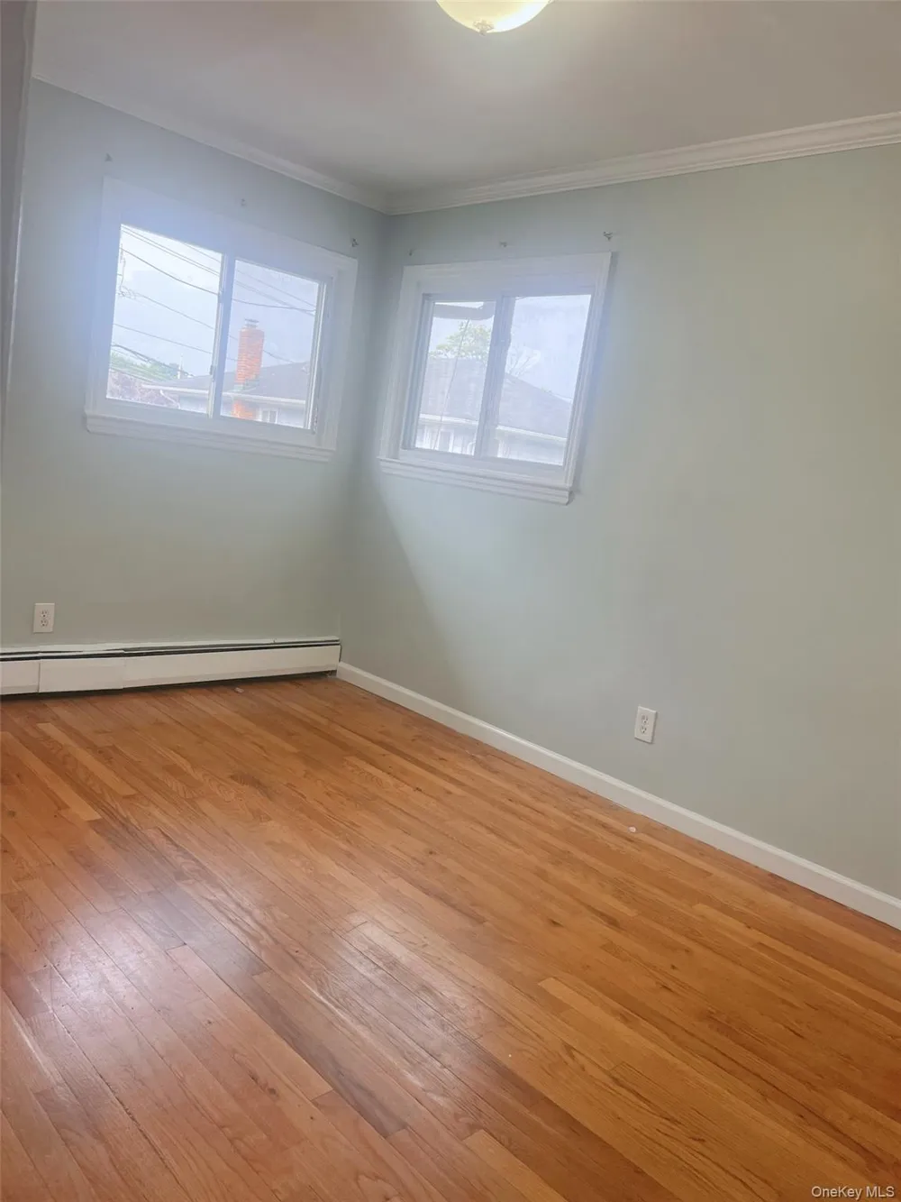 312 E Columbia Street Hempstead, NY 11550