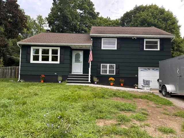 1 Morris Drive Hyde Park, NY 12538