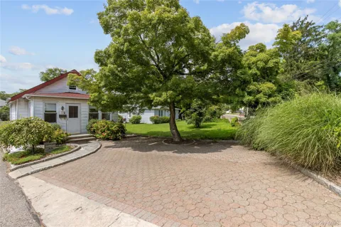44 Perry Avenue