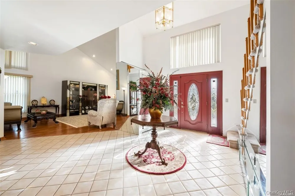 4 Jester Court Dix Hills, NY 11746
