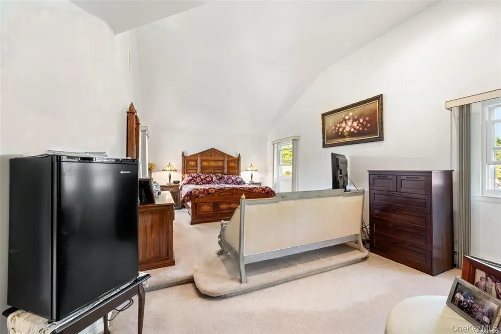 4 Jester Court Dix Hills, NY 11746