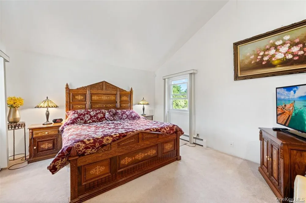 4 Jester Court Dix Hills, NY 11746