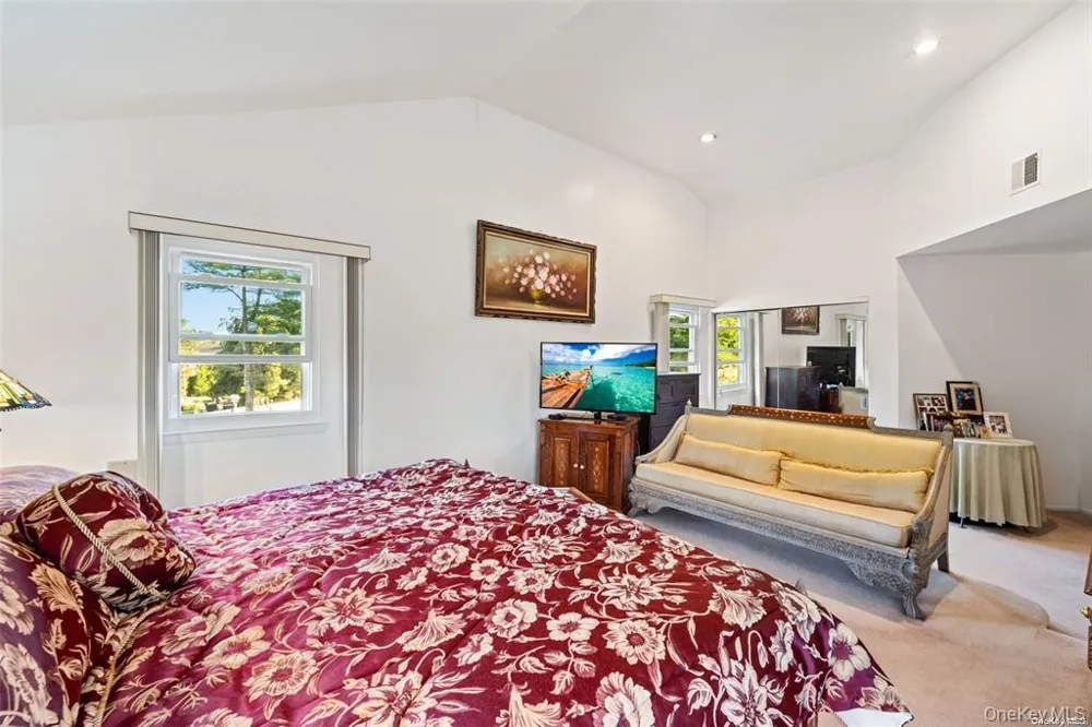 4 Jester Court Dix Hills, NY 11746