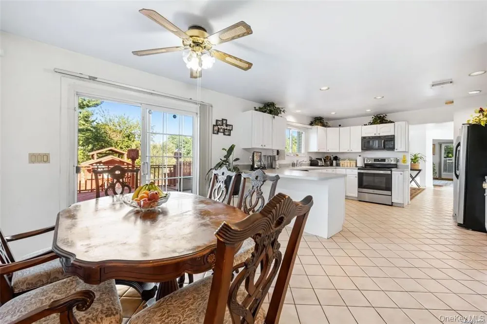 4 Jester Court Dix Hills, NY 11746