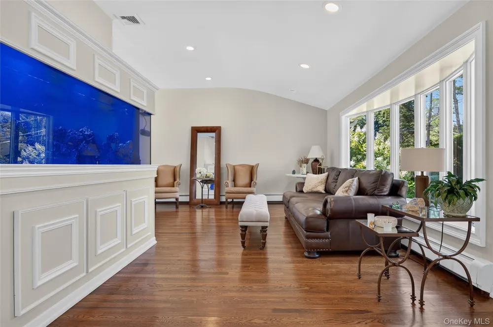 1 Ryan Court Syosset, NY 11791