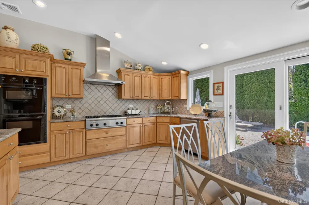 1 Ryan Court Syosset, NY 11791