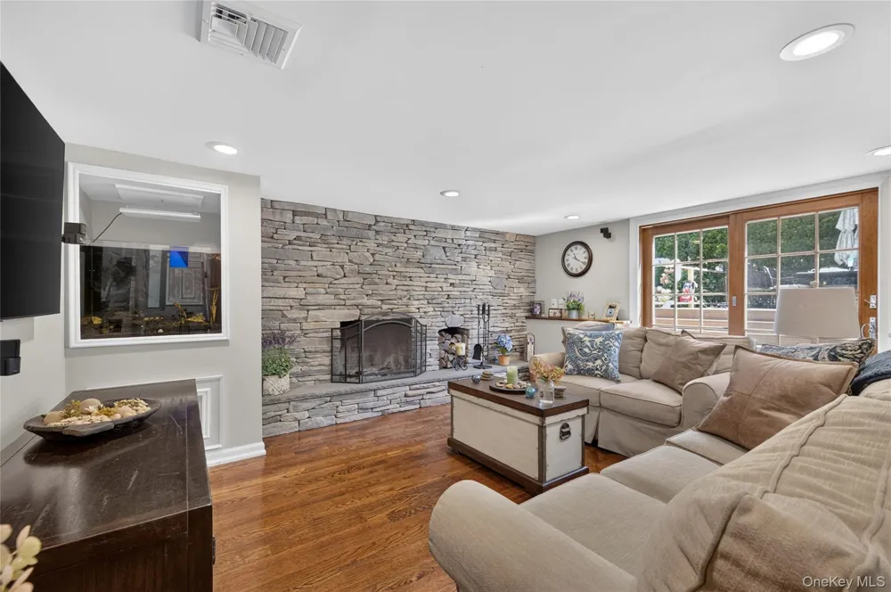 1 Ryan Court Syosset, NY 11791
