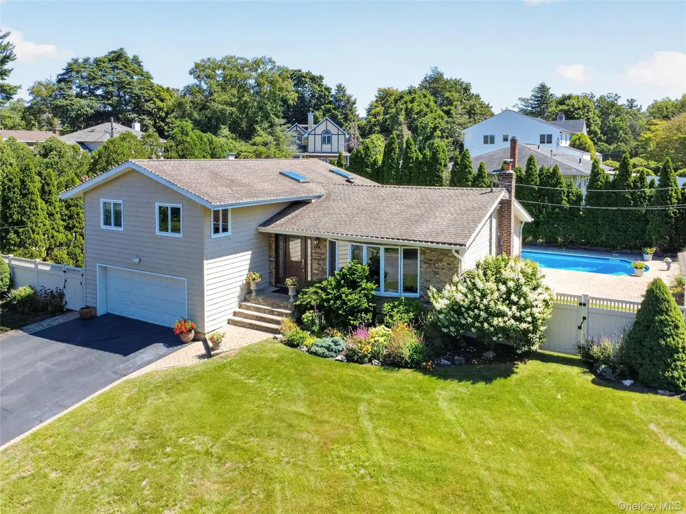 1 Ryan Court Syosset, NY 11791