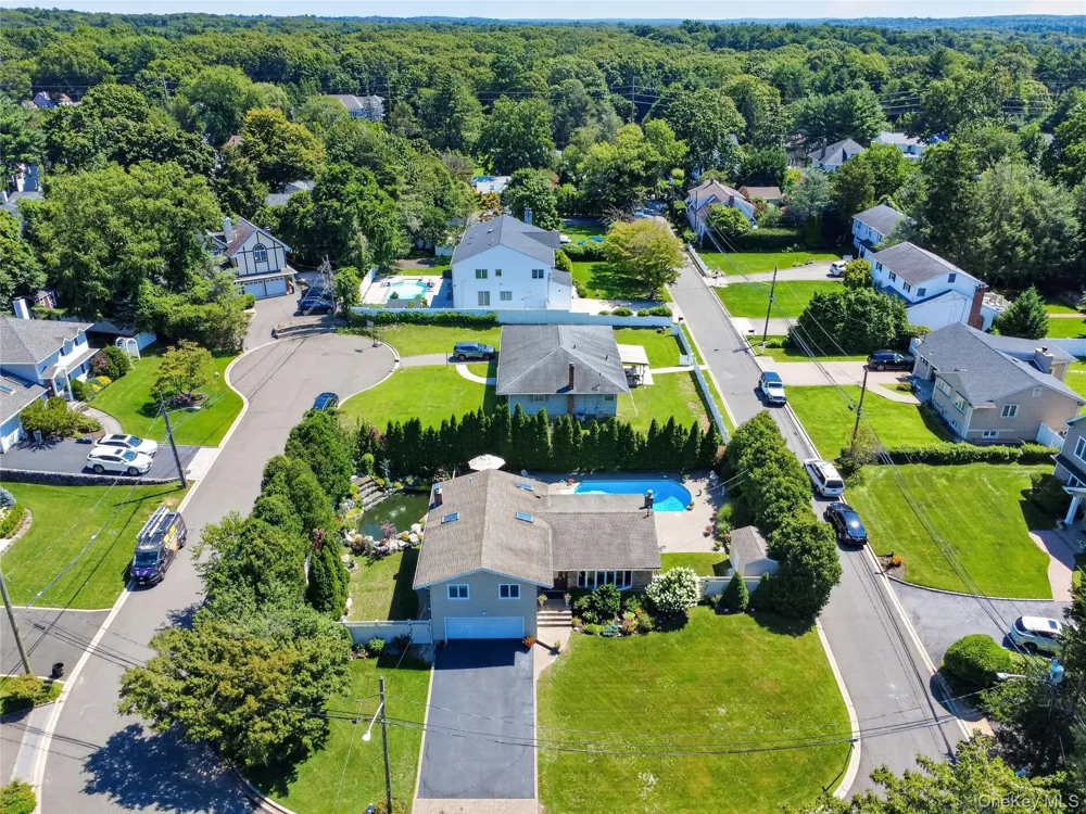 1 Ryan Court Syosset, NY 11791