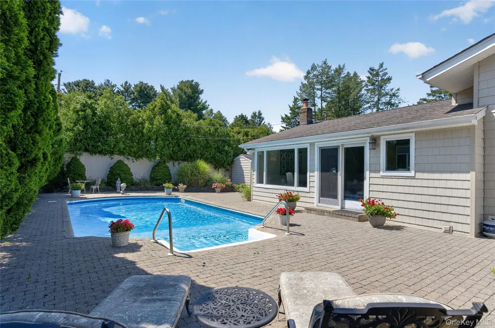 1 Ryan Court Syosset, NY 11791