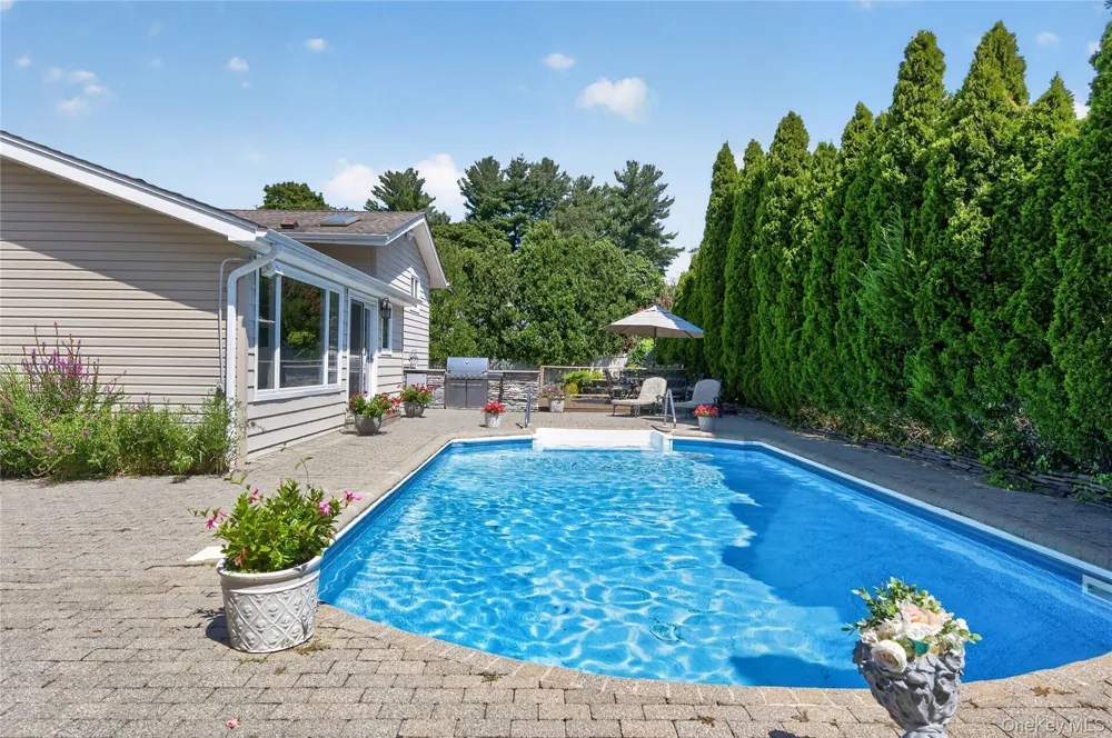 1 Ryan Court Syosset, NY 11791