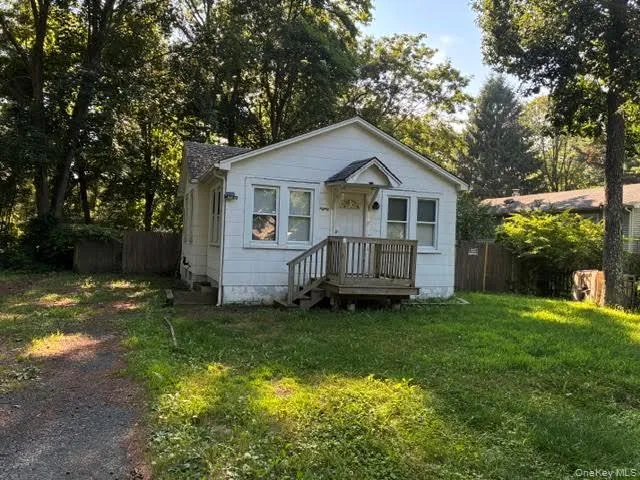 80 Magnolia Drive Mastic Beach, NY 11951