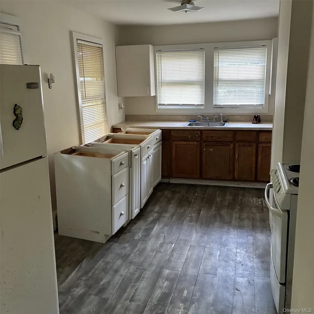 80 Magnolia Drive Mastic Beach, NY 11951