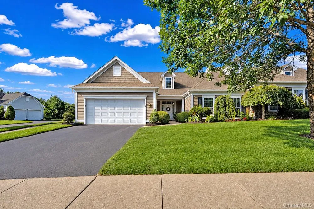79 Samantha Circle Westhampton, NY 11977