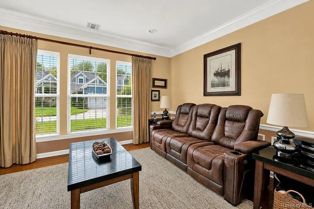 79 Samantha Circle Westhampton, NY 11977