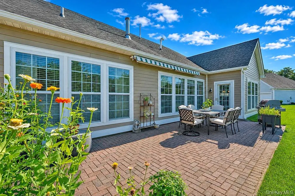 79 Samantha Circle Westhampton, NY 11977