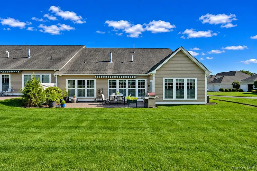 79 Samantha Circle Westhampton, NY 11977