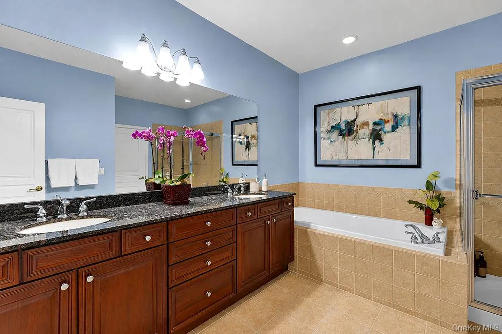79 Samantha Circle Westhampton, NY 11977