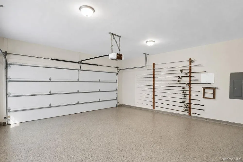 79 Samantha Circle Westhampton, NY 11977