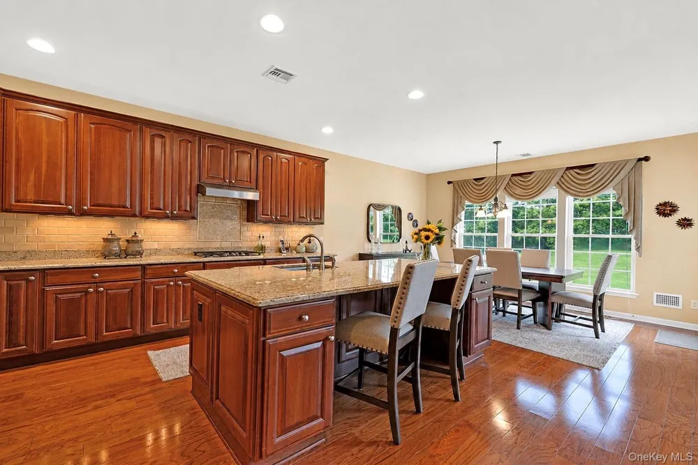 79 Samantha Circle Westhampton, NY 11977