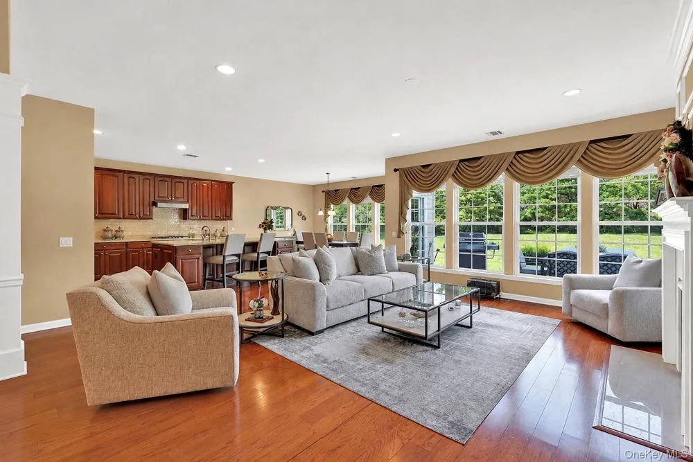 79 Samantha Circle Westhampton, NY 11977