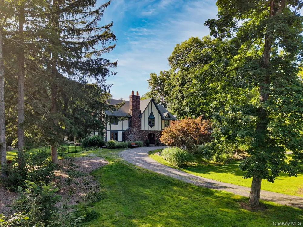 102 W Lake Road Tuxedo Park, NY 10987