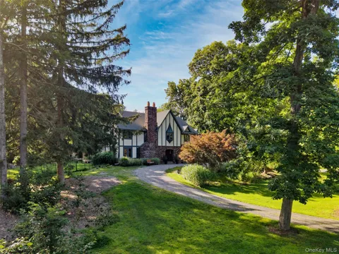 102 W Lake Road