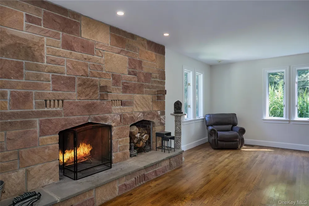 102 W Lake Road Tuxedo Park, NY 10987