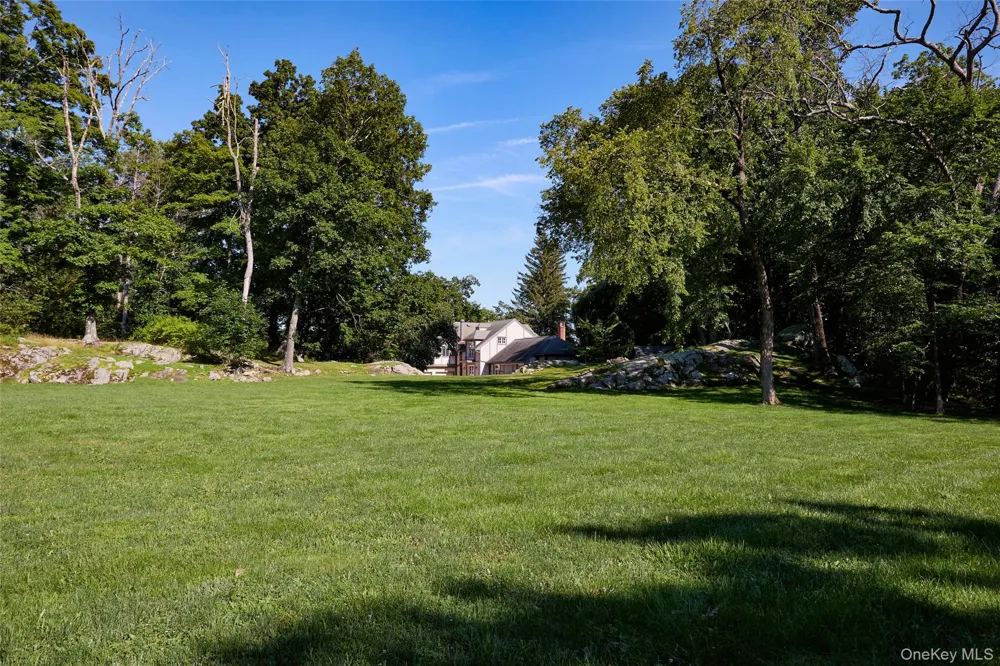 102 W Lake Road Tuxedo Park, NY 10987