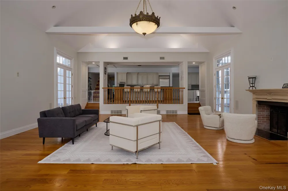102 W Lake Road Tuxedo Park, NY 10987