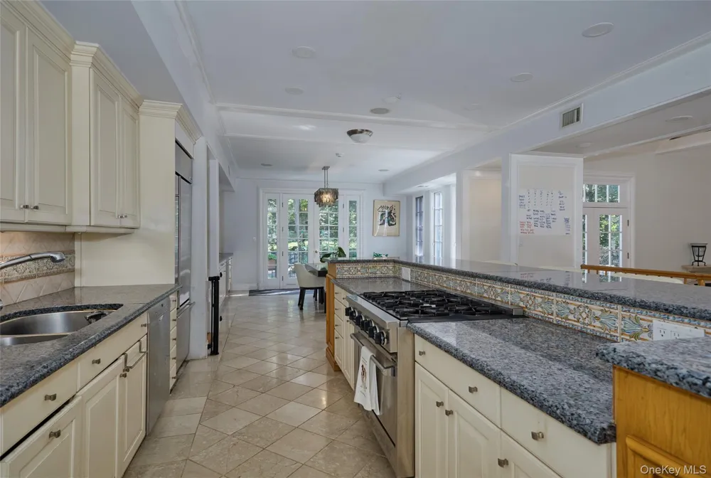 102 W Lake Road Tuxedo Park, NY 10987