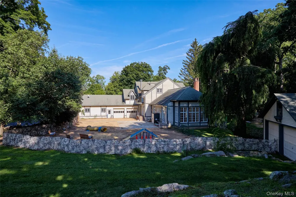102 W Lake Road Tuxedo Park, NY 10987