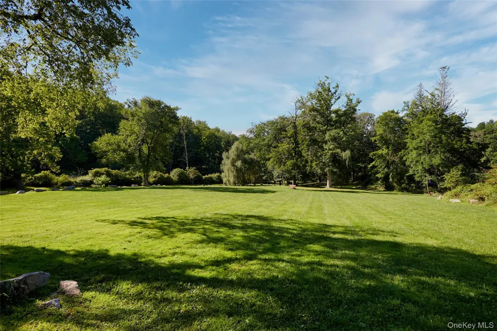 102 W Lake Road Tuxedo Park, NY 10987