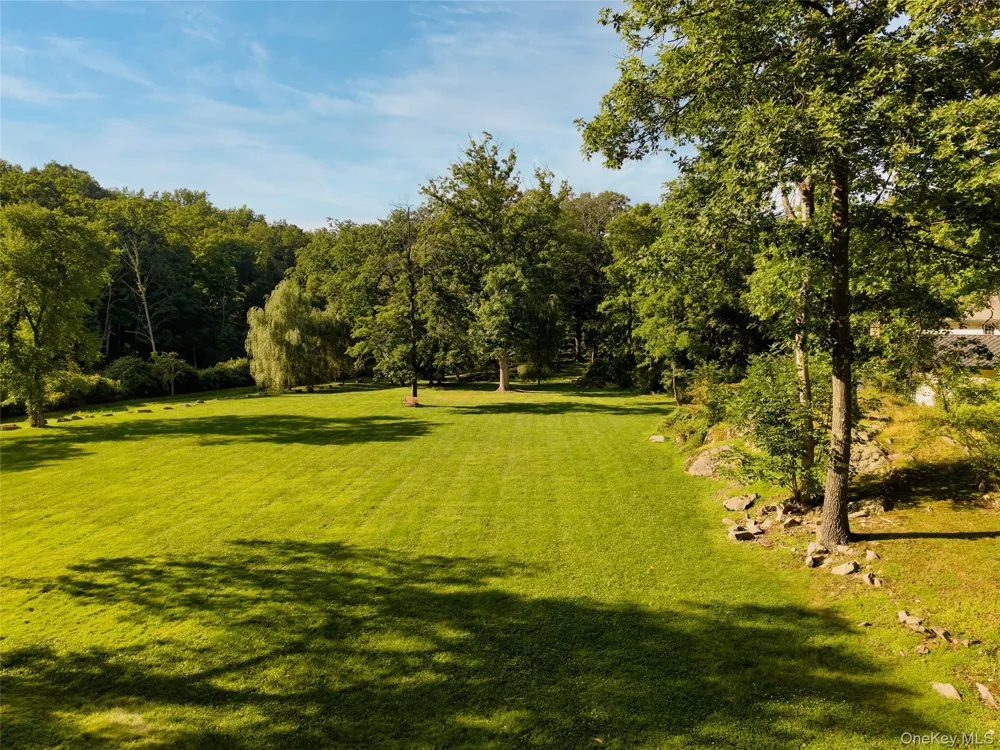 102 W Lake Road Tuxedo Park, NY 10987