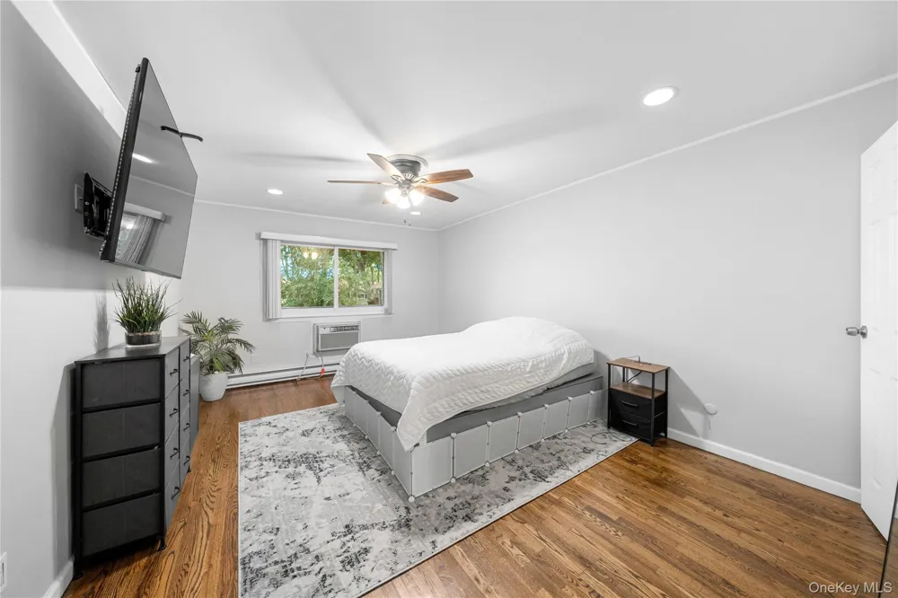 40 W 4th Street #60 Patchogue, NY 11772