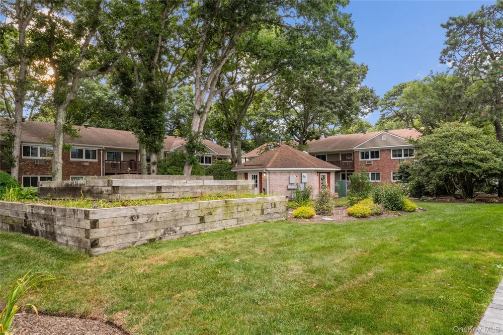 40 W 4th Street #60 Patchogue, NY 11772