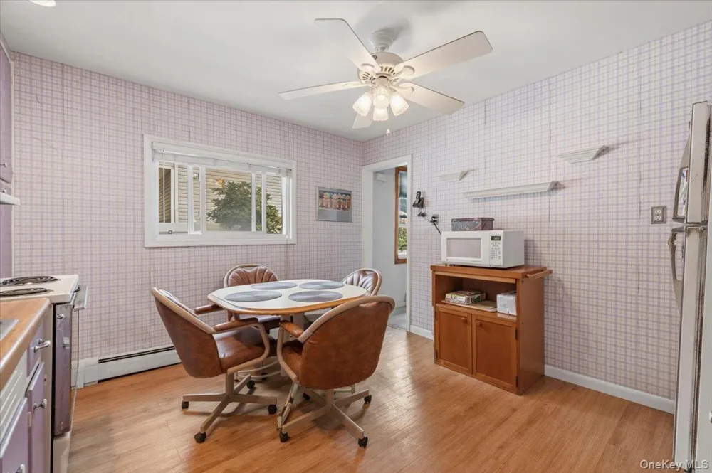 1915 Carroll Avenue Merrick, NY 11566