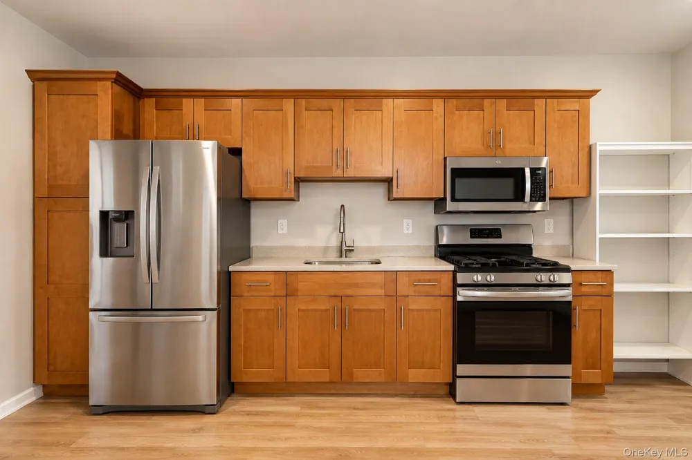 887 Pine Street Brooklyn, NY 11208