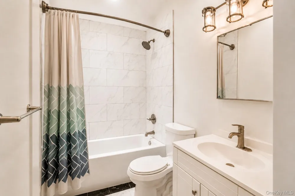887 Pine Street Brooklyn, NY 11208