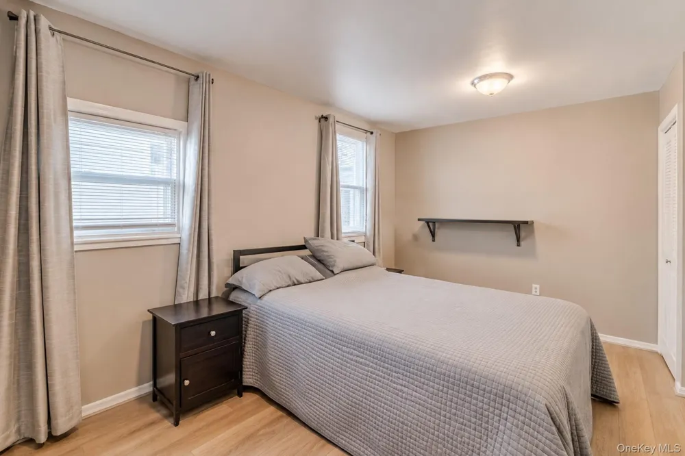 887 Pine Street Brooklyn, NY 11208