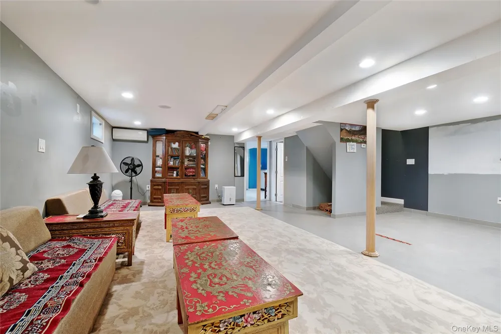 158-23 92nd Street Howard Beach, NY 11414