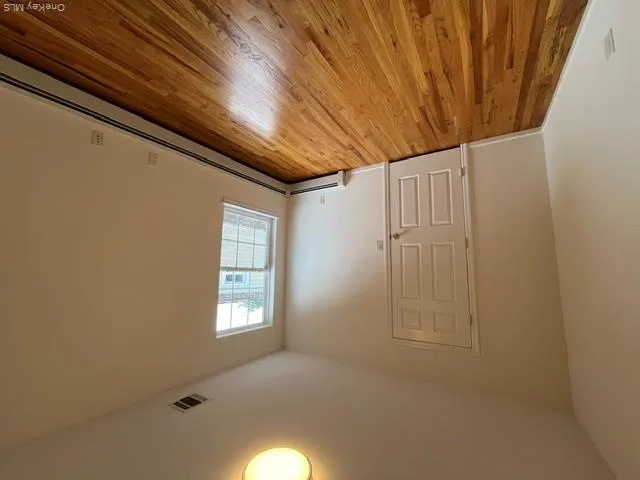 20 Edgewood Road #A Port Washington, NY 11050