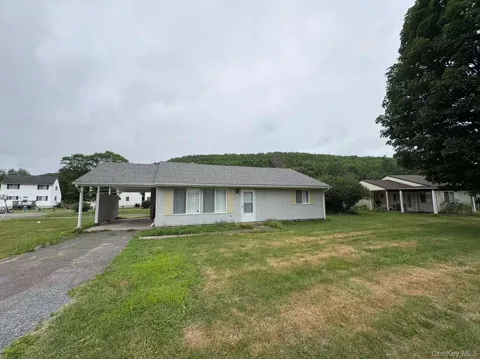 12 Pine Drive