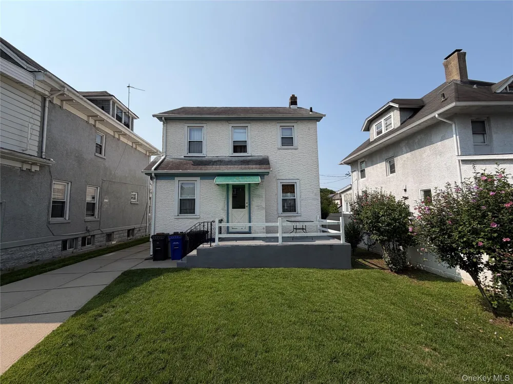 22015 101st Avenue Queens Village, NY 11429