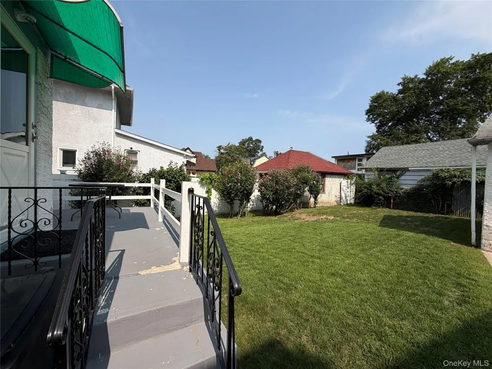 22015 101st Avenue Queens Village, NY 11429